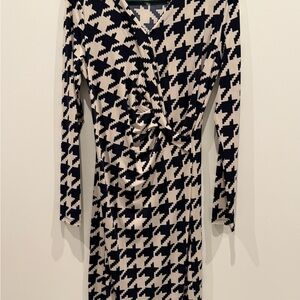 Jones New York Navy and Cream Patterned Dress